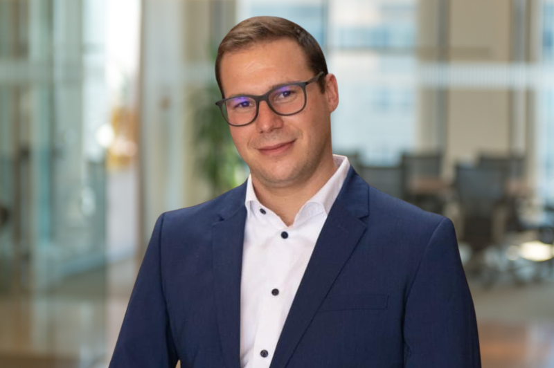 Meet our Regional Directors >